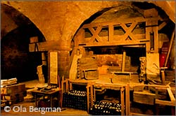 The cellar of the Manoir de la Perrière.