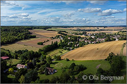 La Celle-Saint-Cyr, Burgundy.